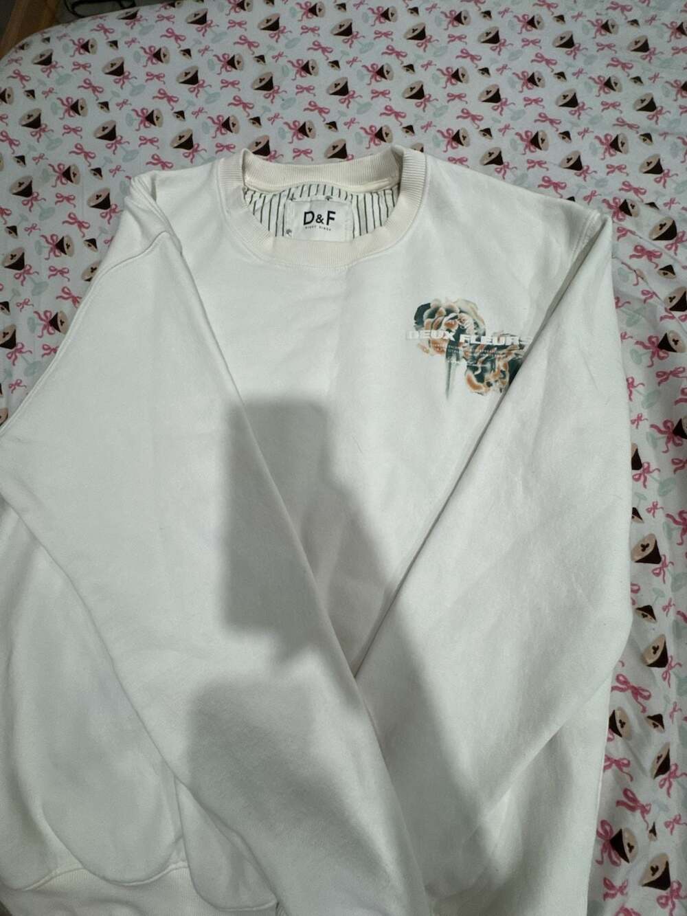 D&F Deux Fleurs Graphic Print Crewneck Sweatshirt